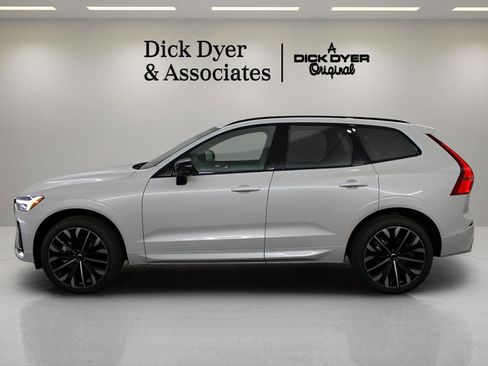 New 2026 Volvo XC60 B5 Ultra w/ Protection Package Premier image 5