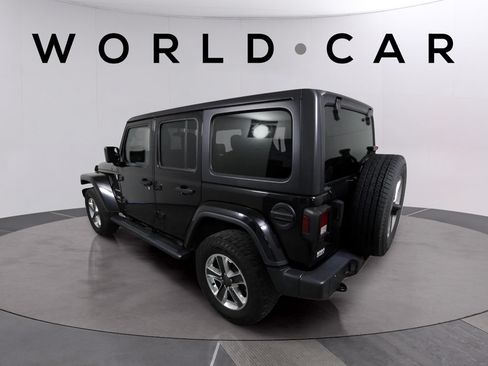 Used 2021 Jeep Wrangler Unlimited Sahara AWD/4WD image 5