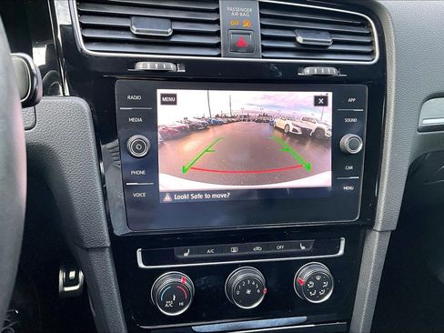 Used 2020 Volkswagen GTI SE image 13