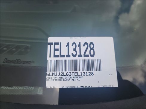 New 2026 Lincoln Navigator Reserve w/ Jet Appearance Package AWD/4WD image 11