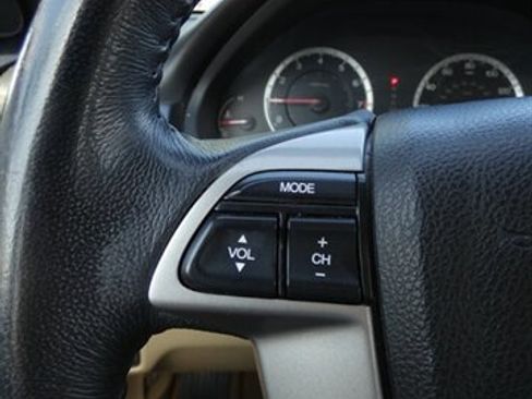 Used 2012 Honda Accord SE image 24