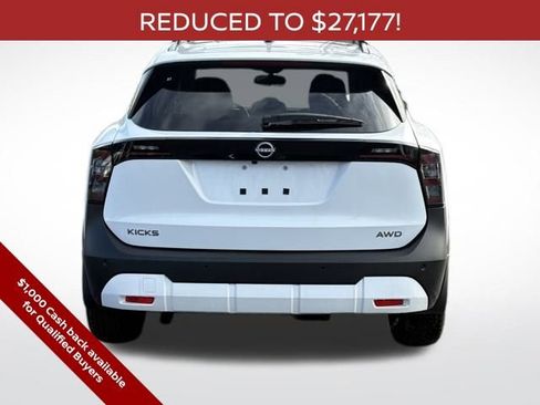 New 2026 Nissan Kicks SV w/ SV Premium Package AWD/4WD image 9