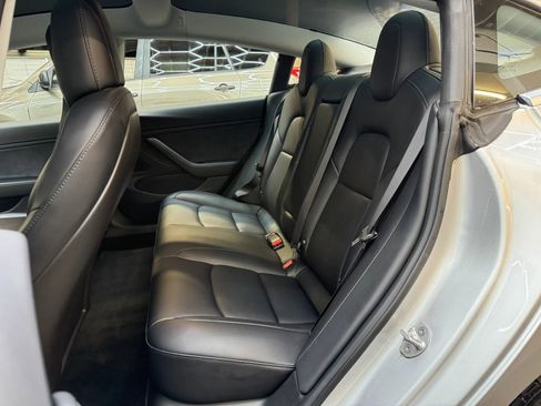 Used 2018 Tesla Model 3 Long Range image 21