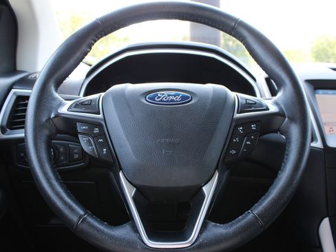 Used 2019 Ford Edge SEL w/ Equipment Group 201A FWD image 25