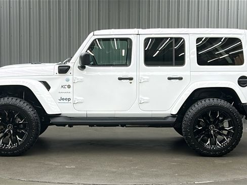 Used 2024 Jeep Wrangler Unlimited Sahara w/ Safety Group image 2