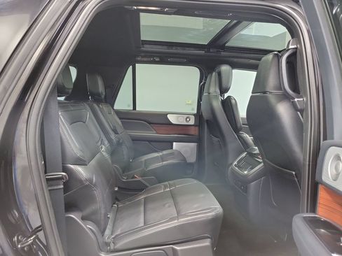 Used 2024 Lincoln Navigator L Reserve AWD/4WD image 19