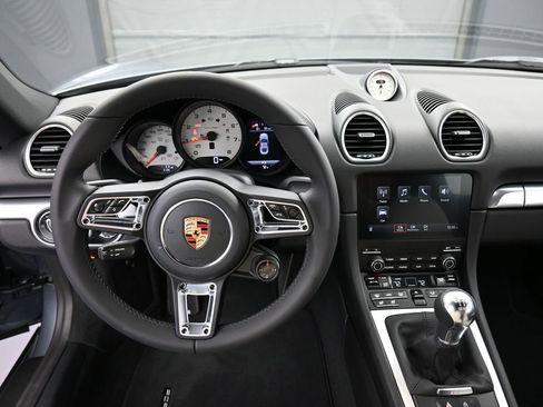 New 2025 Porsche 718 Cayman S RWD image 18
