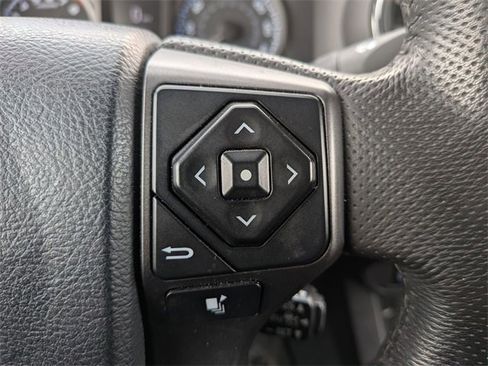 Used 2020 Toyota Tacoma TRD Sport image 16