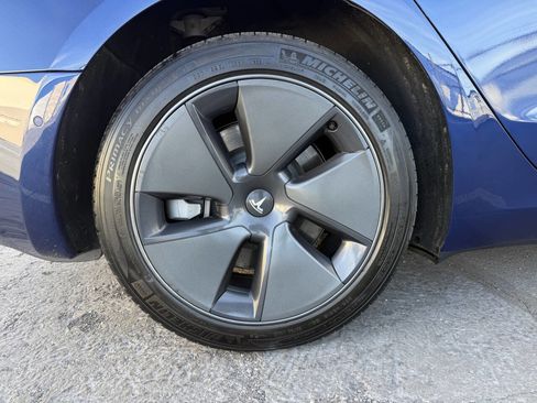 Used 2022 Tesla Model 3 image 30