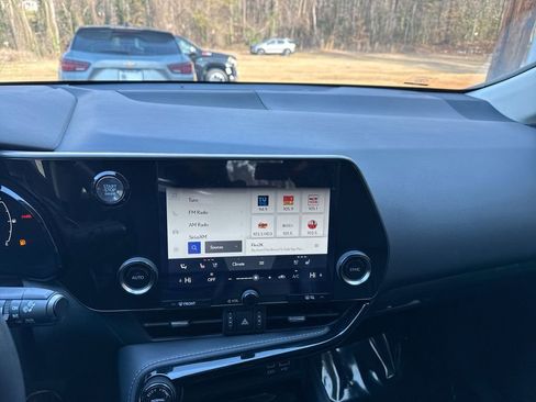 Used 2024 Lexus NX 250 FWD w/ Towing Package (2000 Lbs) image 26