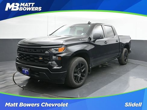 Used 2023 Chevrolet Silverado 1500 Custom image 1