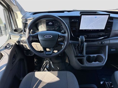 Used 2023 Ford Transit 350 XLT image 21