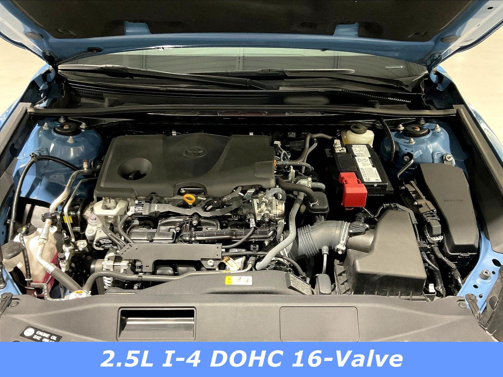 Used 2023 Toyota Camry SE w/ Cold Weather Package FWD image 29