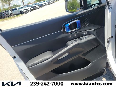 New 2026 Kia Sorento LX FWD image 22