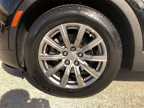 Used 2021 Cadillac XT4 Premium Luxury w/ Driver Awareness Package image 18
