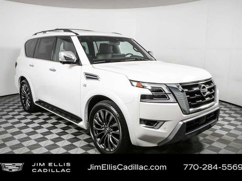 Used 2022 Nissan Armada Platinum w/ Captain's Chairs Package RWD image 1