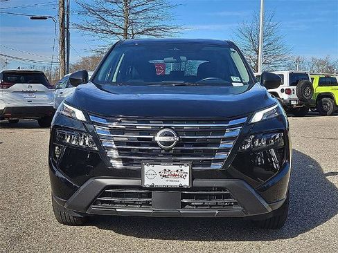 Certified 2025 Nissan Rogue S image 3