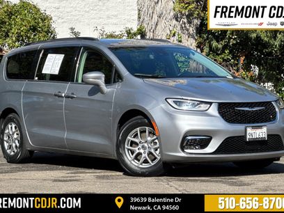 Used 2021 Chrysler Pacifica Touring