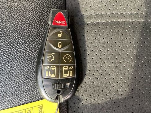 Used 2019 Dodge Grand Caravan SXT image 22