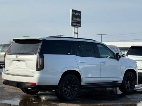 Used 2023 Cadillac Escalade Sport Platinum w/ LPO, ONYX Package image 50