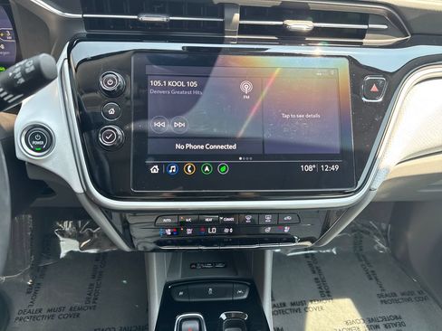 Used 2022 Chevrolet Bolt EUV Premier w/ Launch Edition FWD image 17