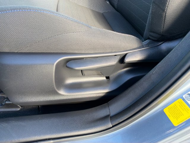 Used 2022 Toyota Corolla SE w/ SE Premium Package FWD image 18