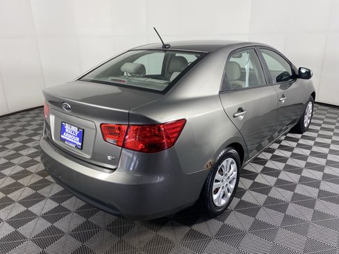Used 2015 Kia Forte EX FWD image 3