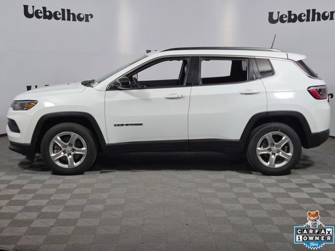 Used 2024 Jeep Compass Latitude AWD/4WD image 4