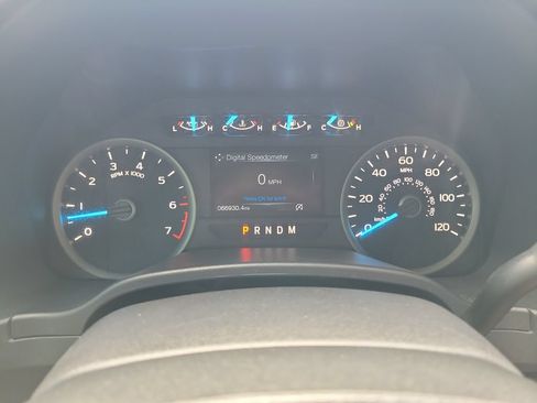 Used 2019 Ford F150 XLT w/ Equipment Group 302A Luxury AWD/4WD image 23