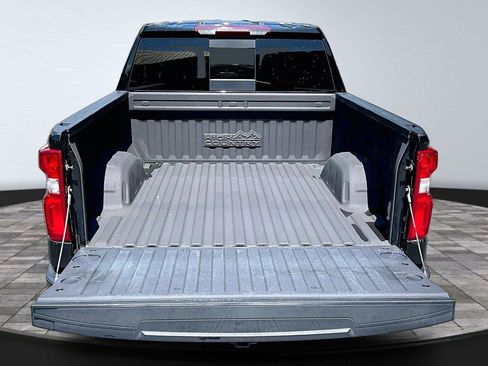 Used 2022 Chevrolet Silverado 1500 High Country AWD/4WD image 18