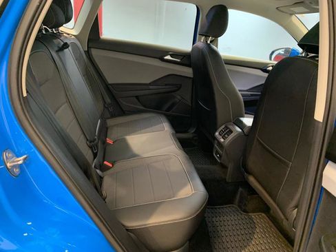 Used 2022 Volkswagen Taos SE image 53