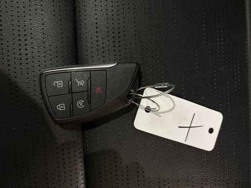 Used 2025 Buick Enclave Sport Touring image 33