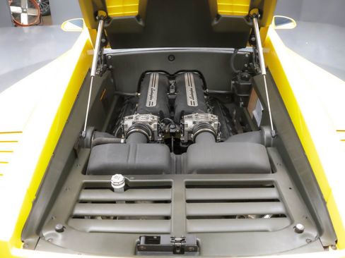 Used 2004 Lamborghini Gallardo image 16