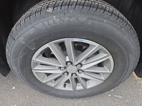 Certified 2024 Chevrolet Traverse LT w/ LPO, Floor Liner Package image 11