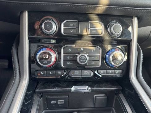 Used 2023 GMC Yukon Denali w/ LPO, Floor Liner Package AWD/4WD image 36