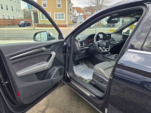 Used 2018 Audi SQ5 Prestige w/ Prestige Package image 8