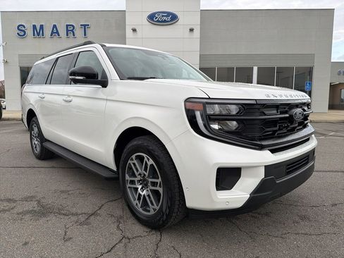 New 2025 Ford Expedition Max Active image 1