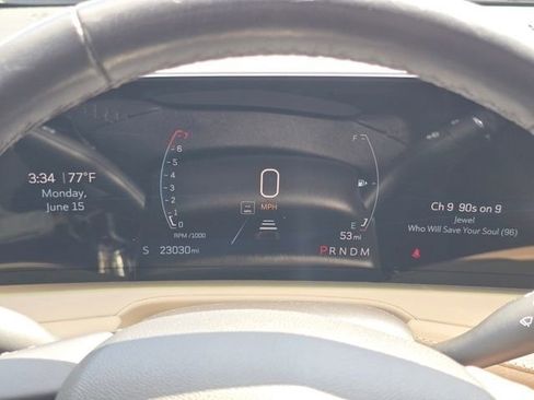 Used 2024 Cadillac XT4 Luxury w/ Cold Weather Package FWD image 39