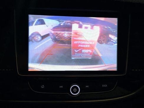 Used 2018 Buick Encore Preferred image 42