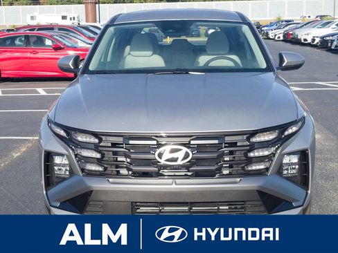 New 2026 Hyundai Tucson SE image 2