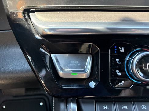 Used 2023 GMC Sierra 1500 Denali Ultimate image 24