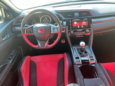 Used 2018 Honda Civic Type R image 9
