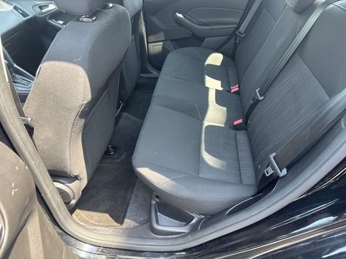 Used 2016 Ford Focus SE FWD image 13