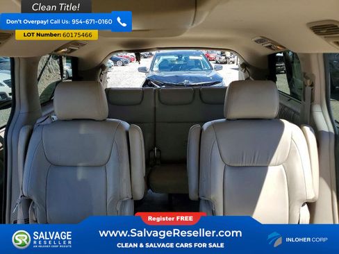 Used 2004 Toyota Sienna XLE w/ XLE Pkg 17 AWD/4WD image 13