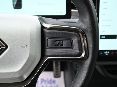 Used 2023 Rivian R1S Adventure AWD/4WD image 18