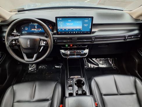 Certified 2023 Lincoln Corsair AWD image 13