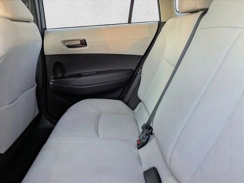 Certified 2022 Toyota Corolla Cross LE image 18