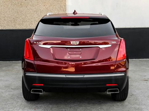 Used 2018 Cadillac XT5 FWD image 12