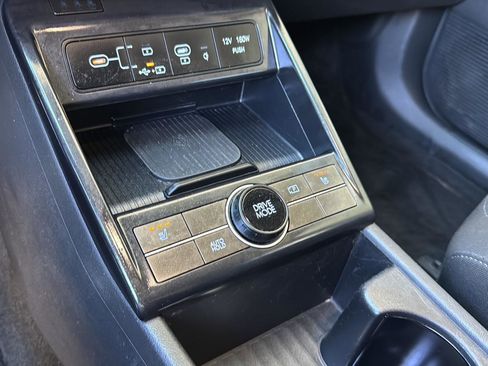 Used 2024 Hyundai Kona SEL w/ Convenience Package FWD image 24