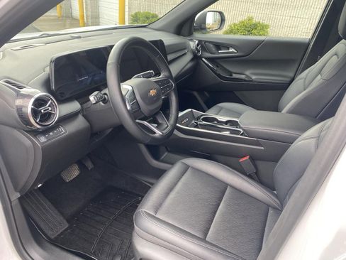 Certified 2025 Chevrolet Equinox LT w/ Convenience Package II AWD/4WD image 17